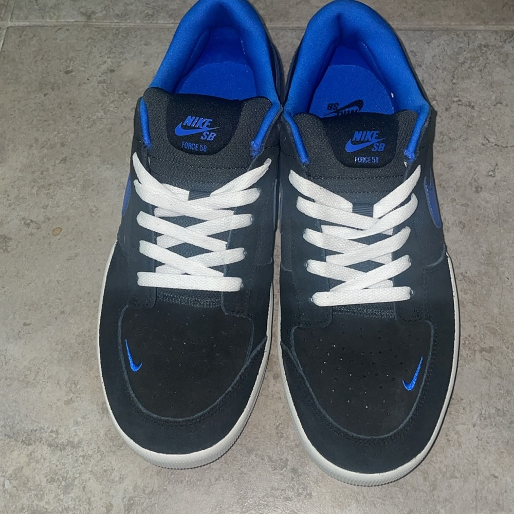 ￼ Nike SB force 58 shoes size 12 men’s 13.5 women’s. ￼